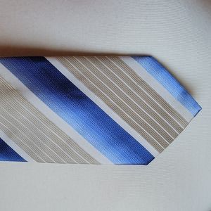 Geoffrey Beene blue and gold tie